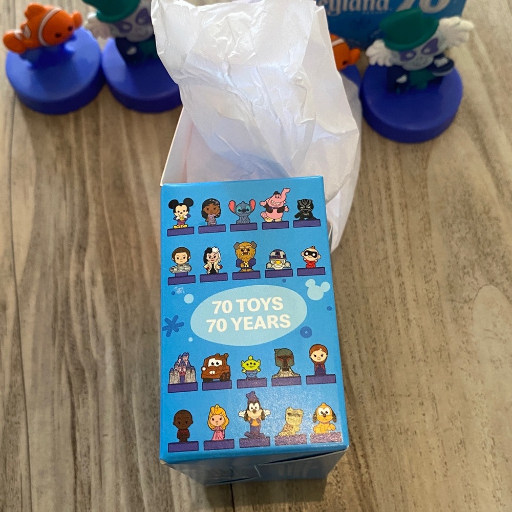 **VALUE SET** 8PCK of McDonald's Toys 🧸 - Picture 16 of 17